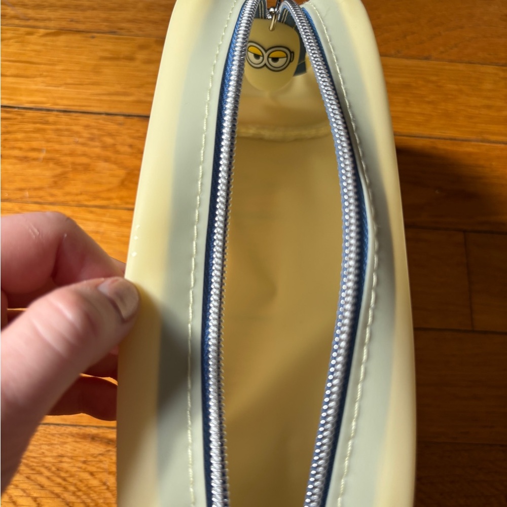 Minions Yellow Cosmetic Bag - Picture 2 of 2